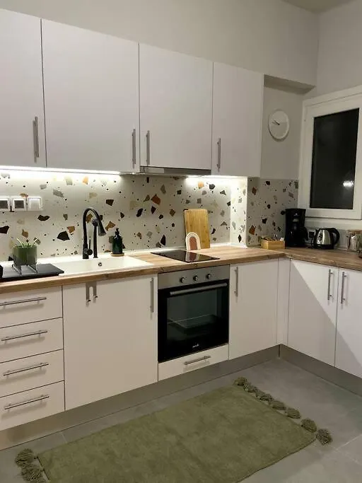 Sage Serenity Central Appartment 테살로니키 0*,  그리스